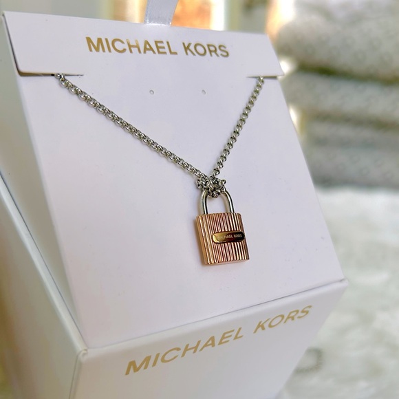 MWT MICHAEL KORS Padlock pendant necklace Rose Gold silver tone - Picture 3 of 8